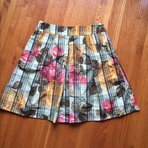 Pleated skirt