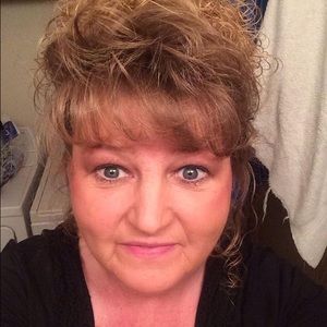 Meet your Posher, Kary