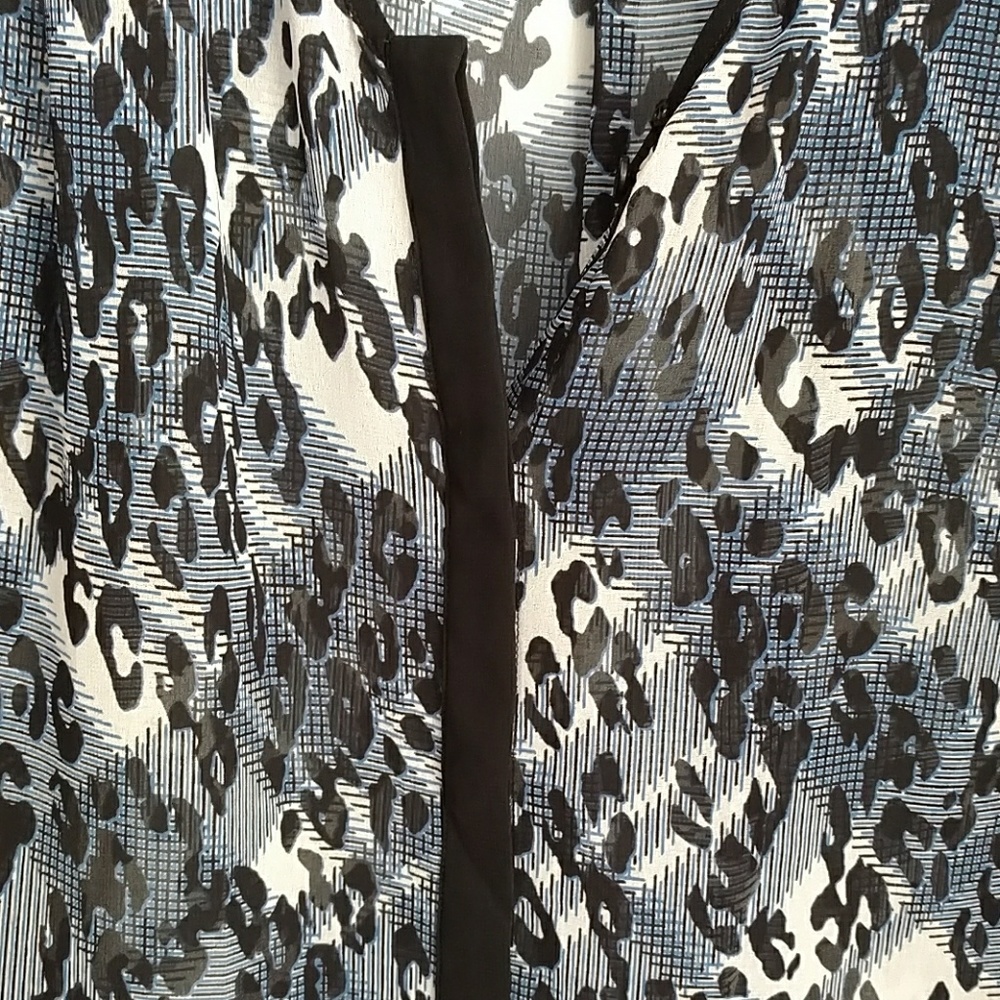 Top - Picture 3 of 3