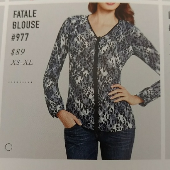 Top - Picture 2 of 3