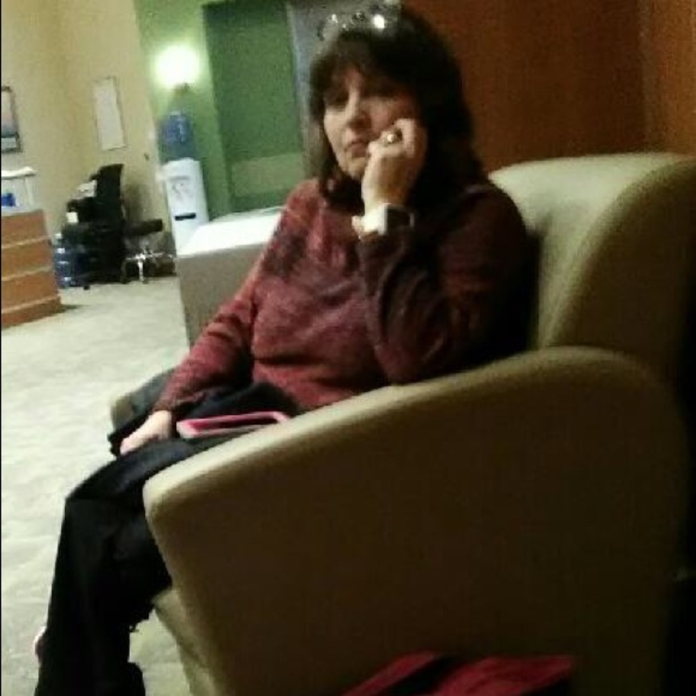 Meet your Posher, Laura