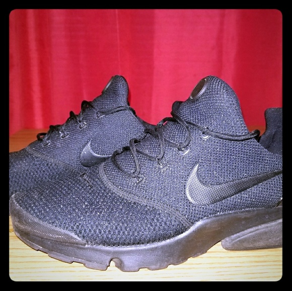 Nike sneakers - Picture 1 of 1