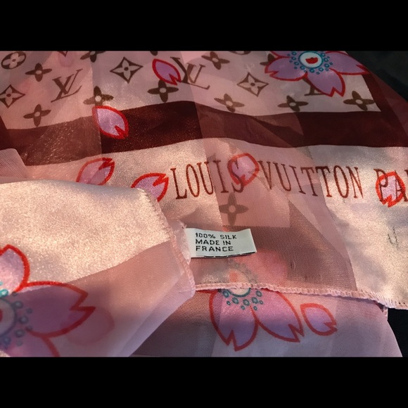 LOUIS VUITTON 💫NWOT 💯% SILK SCARF - Picture 5 of 7