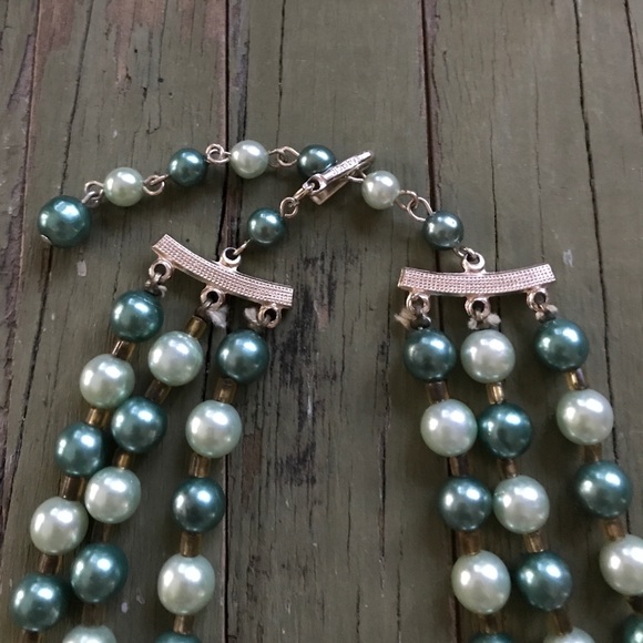 Vintage Set of 3 Strand Pearls in Shades of Green - Picture 2 of 5