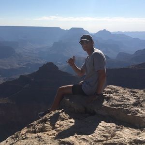 Meet your Posher, Chris