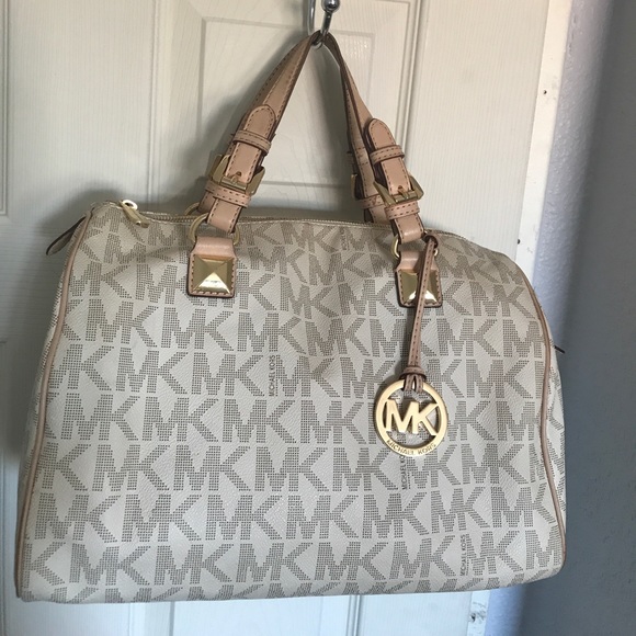 Michael Kors Handbags - MICHAEL Michael Kors Signature Mercer Med. Duffle