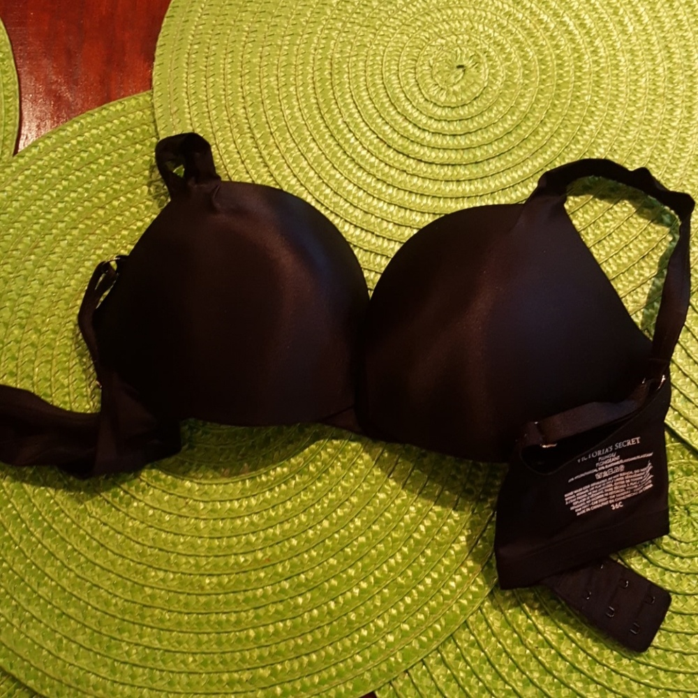 Victoria's Secret black plunge bra
