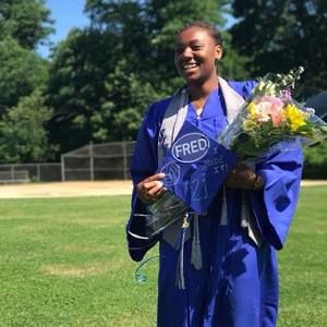 Meet your Posher, Amira