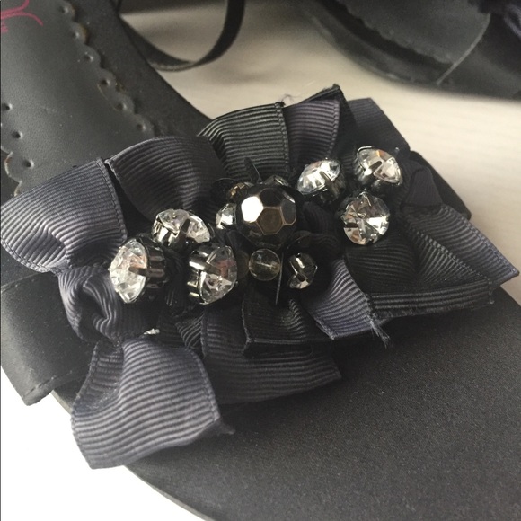 2 inch Black and Navy Blue Heels - Picture 3 of 3