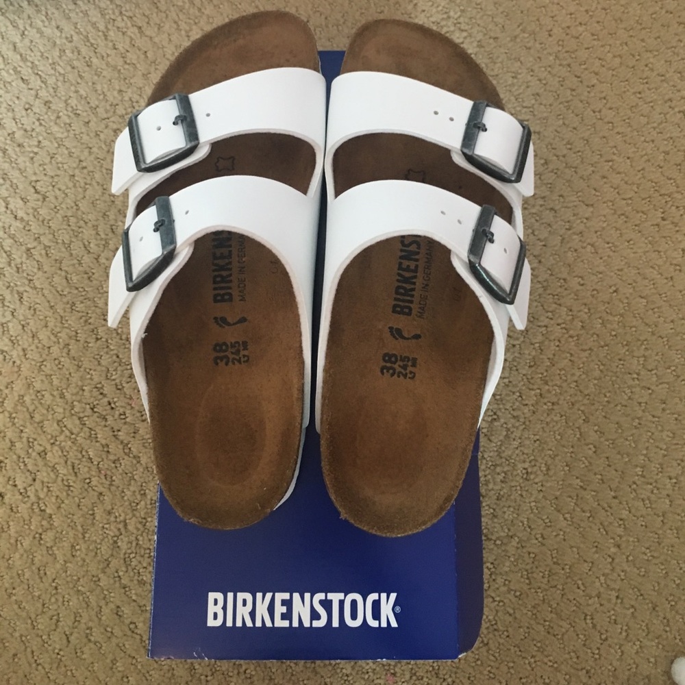 White Arizona Birkenstock's size 8 women