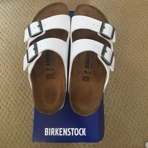 White Arizona Birkenstock's size 8 women