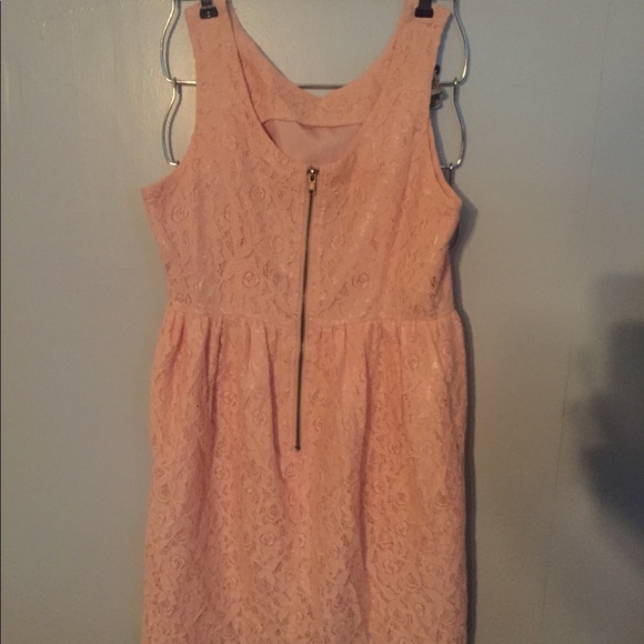 Pink Lace Mid Thigh Dress - Picture 2 of 3