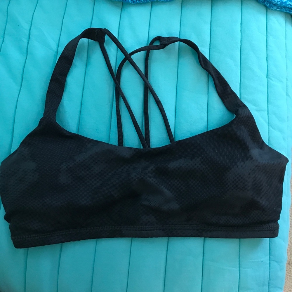 LULULEMON sports bra