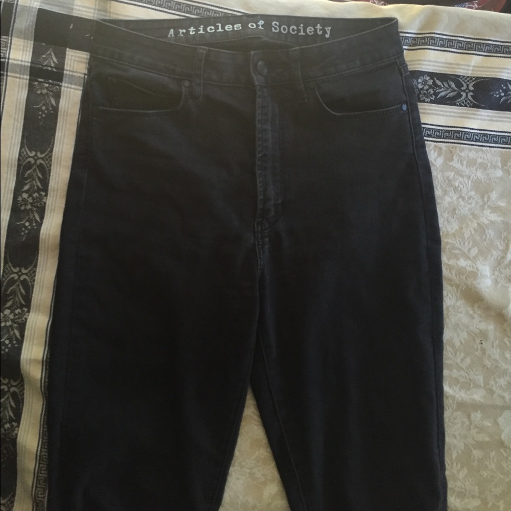 SOLD Black High Waisted Skinny Jean, Size 27
