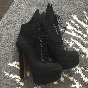 Alaia booties 37.5