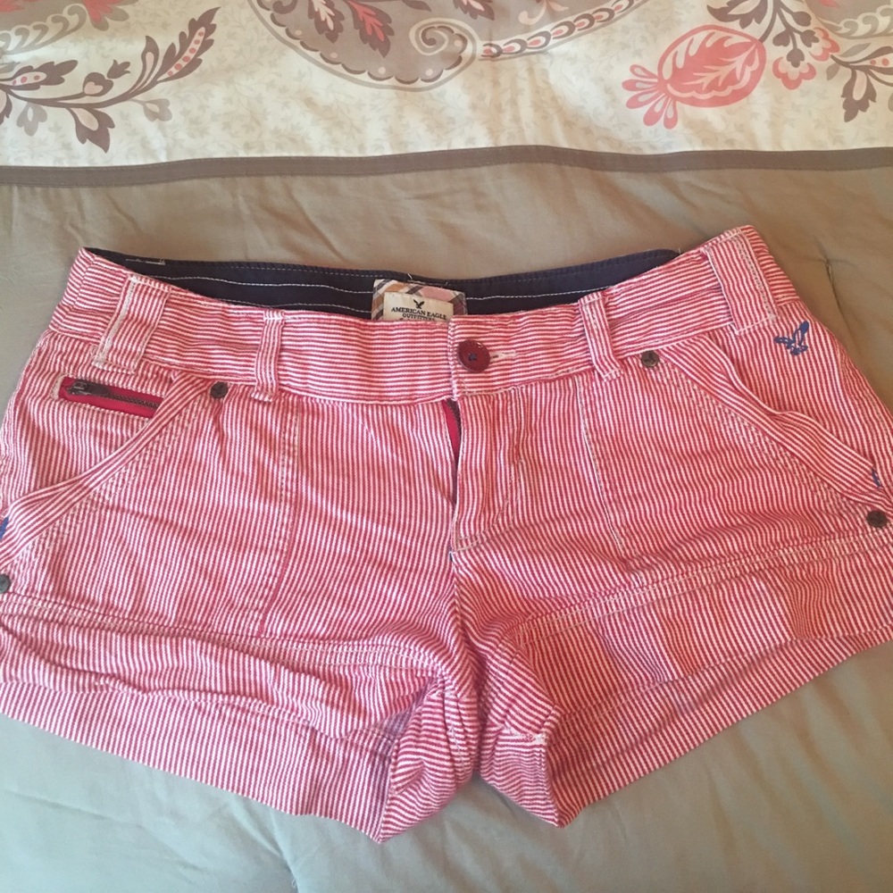 American Eagle Red/White striped shorts