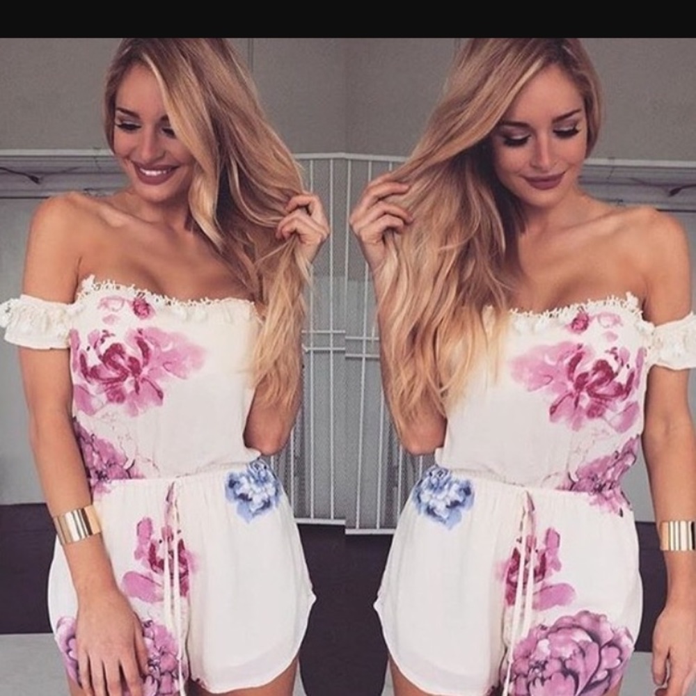 Clearance! Last one. Floral romper - Picture 4 of 4