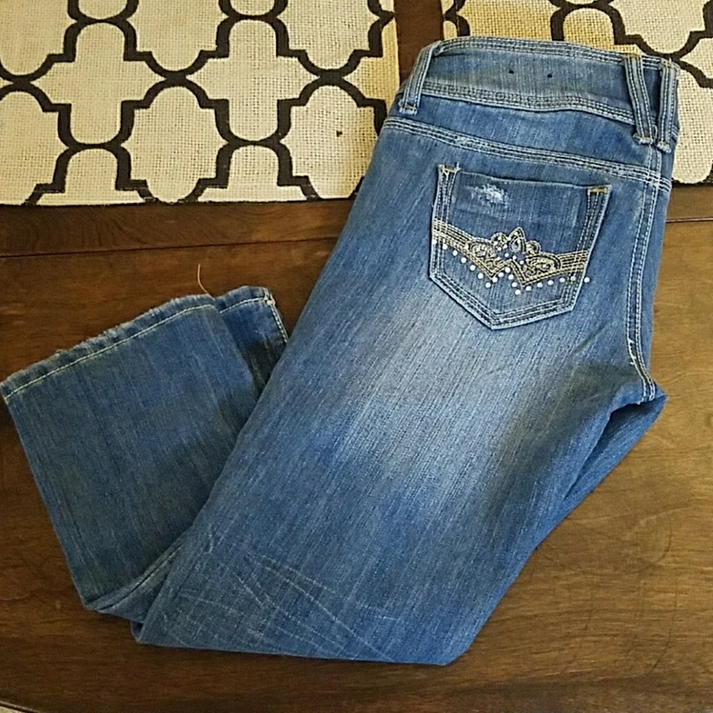 Almost Famous Capris