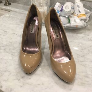 Steve Madden nude heels size 6.5