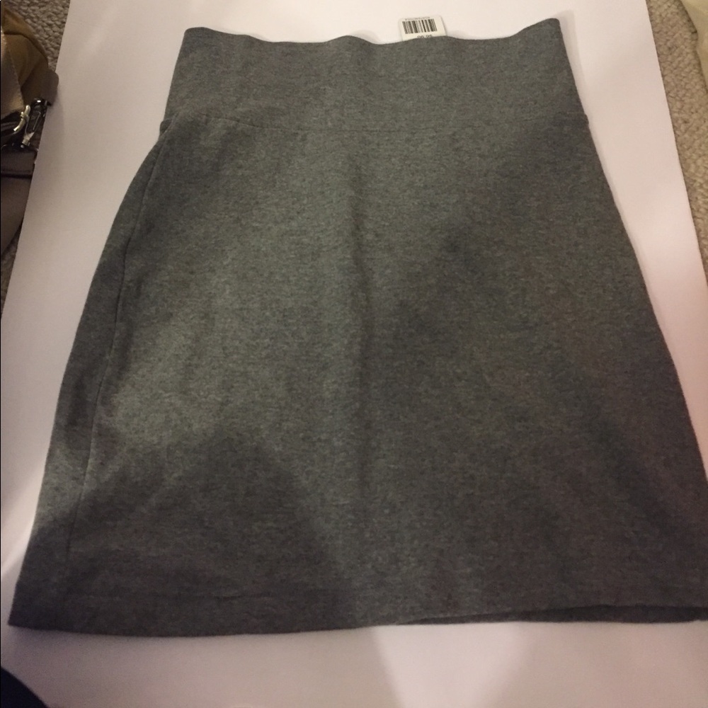 Short gray skirt -heritage 1981