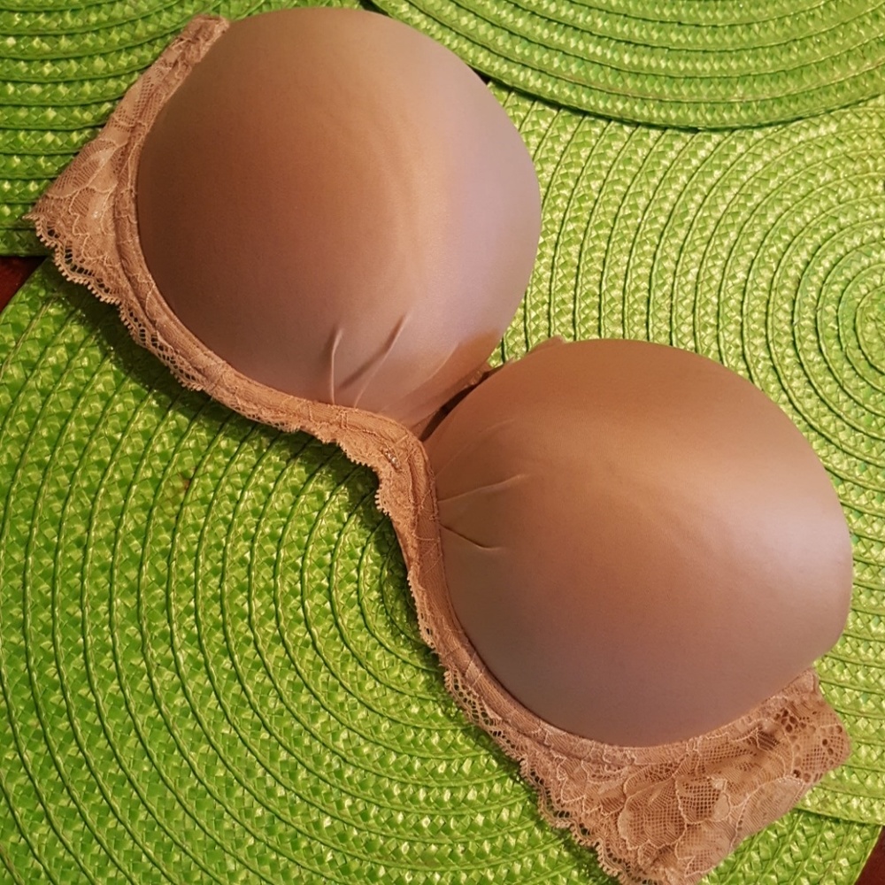 Victoria's Secret Fabulous Plunge strapless bra