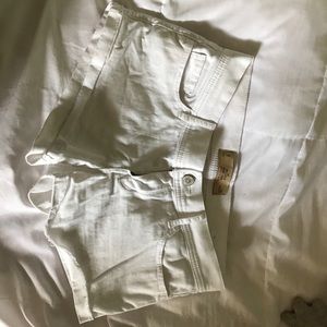 Hollister short-shorts