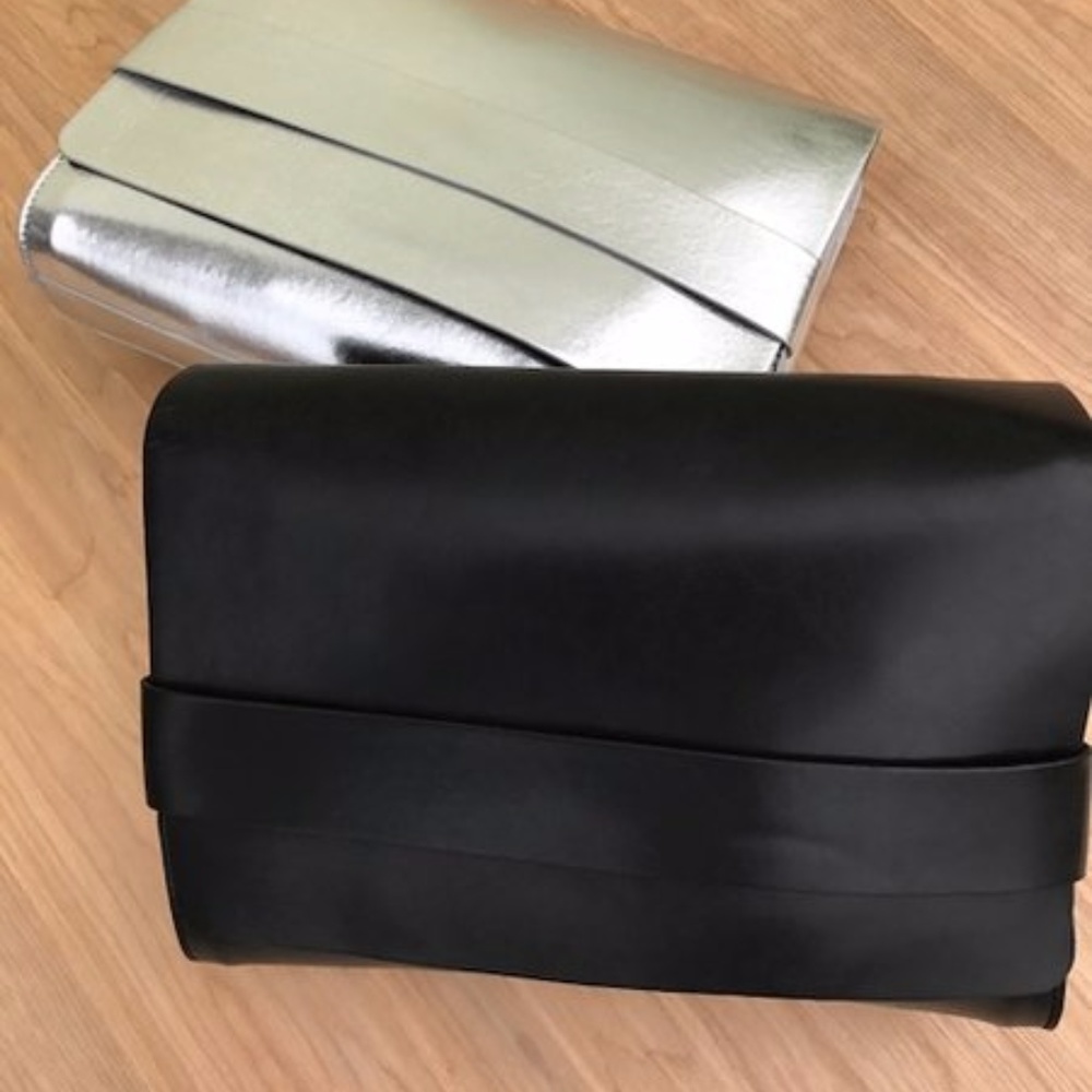 1 left! Beauty Product Clutch-PRICE FIRM - Picture 7 of 8