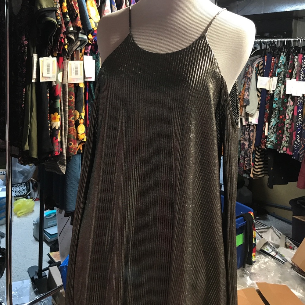 Shirt/ dress DEPENDING ON BODY TYPE