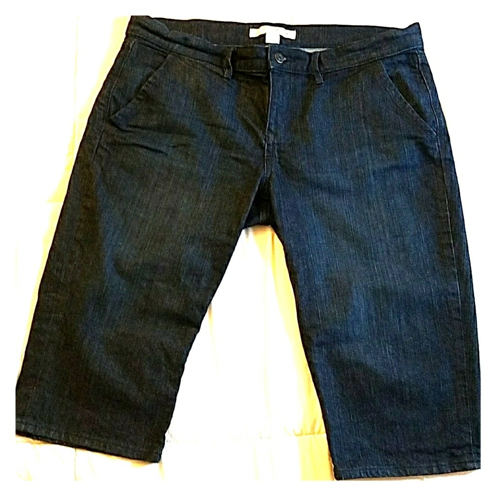 Blue Jean Bermudas