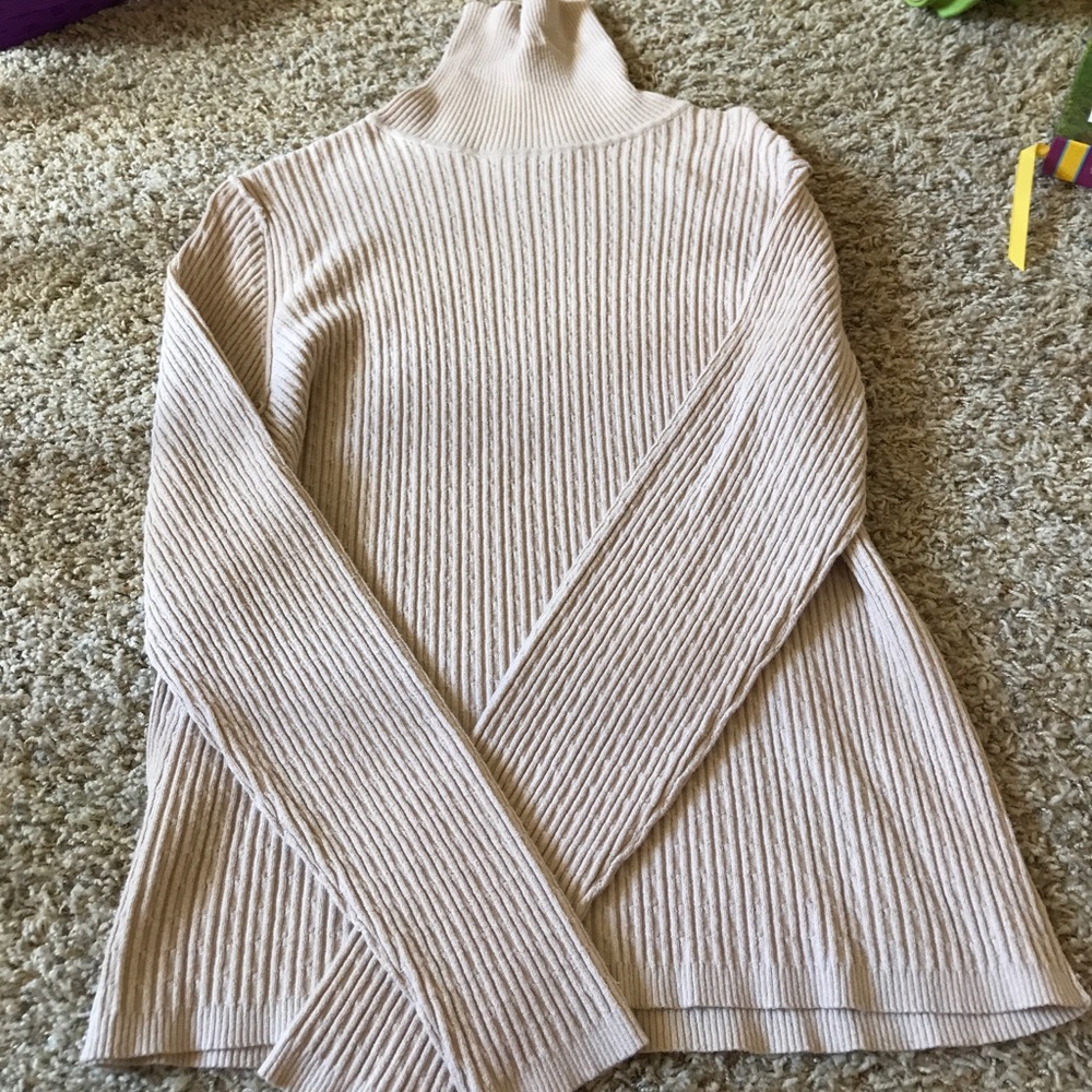 Beautiful light brown crew neck. Worn only once.