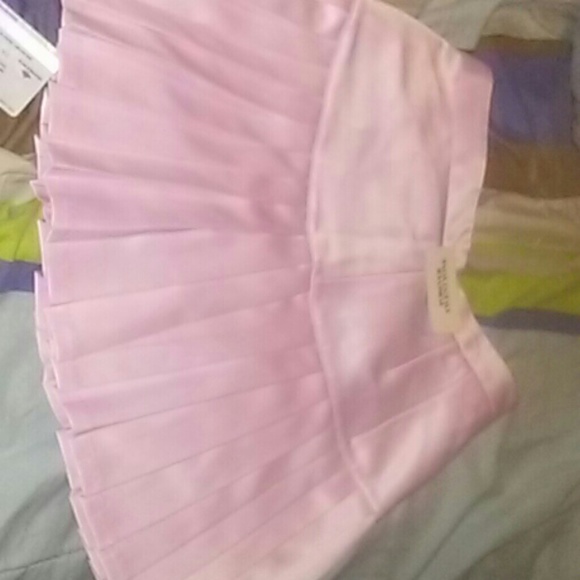 Tennis skirt - Picture 2 of 2