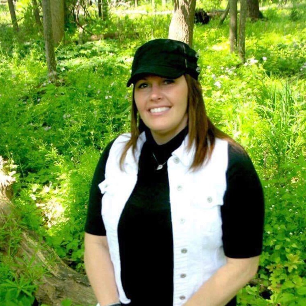 Meet your Posher, Crystal