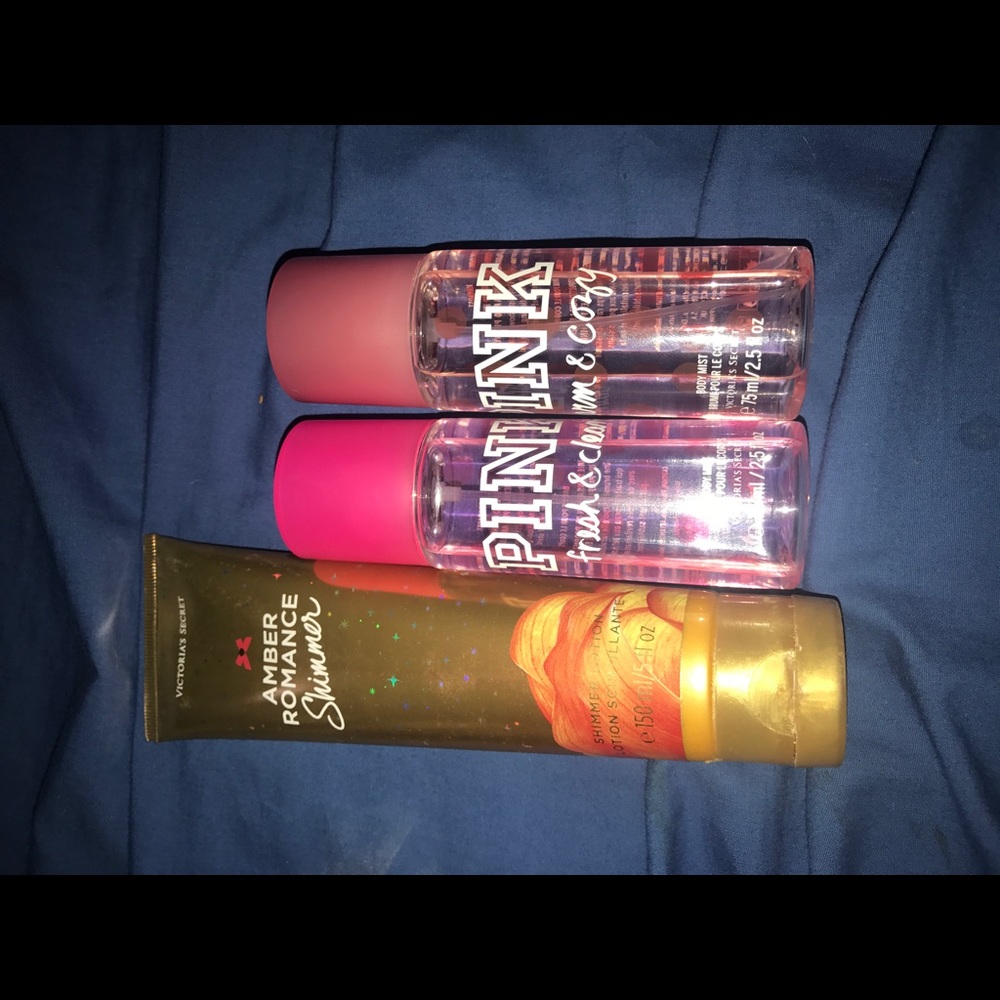 2 mini Victoria secret perfumes + lotion