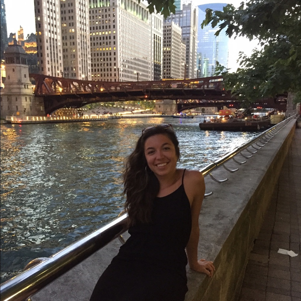 Meet your Posher, Andrea