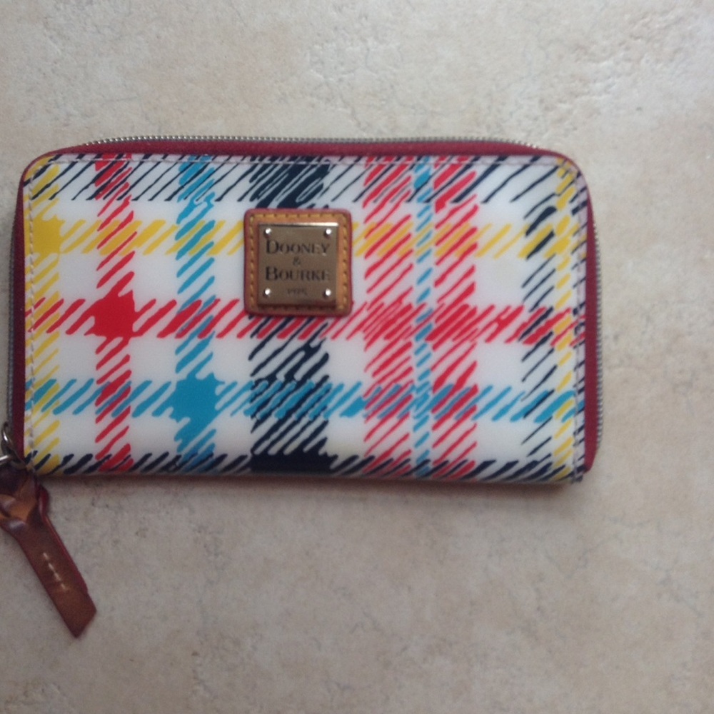 Dooney & Bourke Chatham plaid Wallet