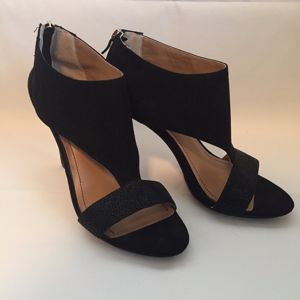BCBGeneration Black Heels