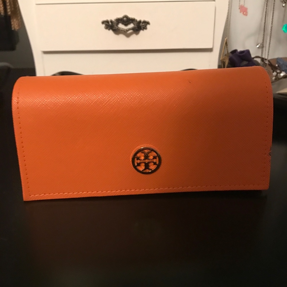 Tory Burch sunglasses case