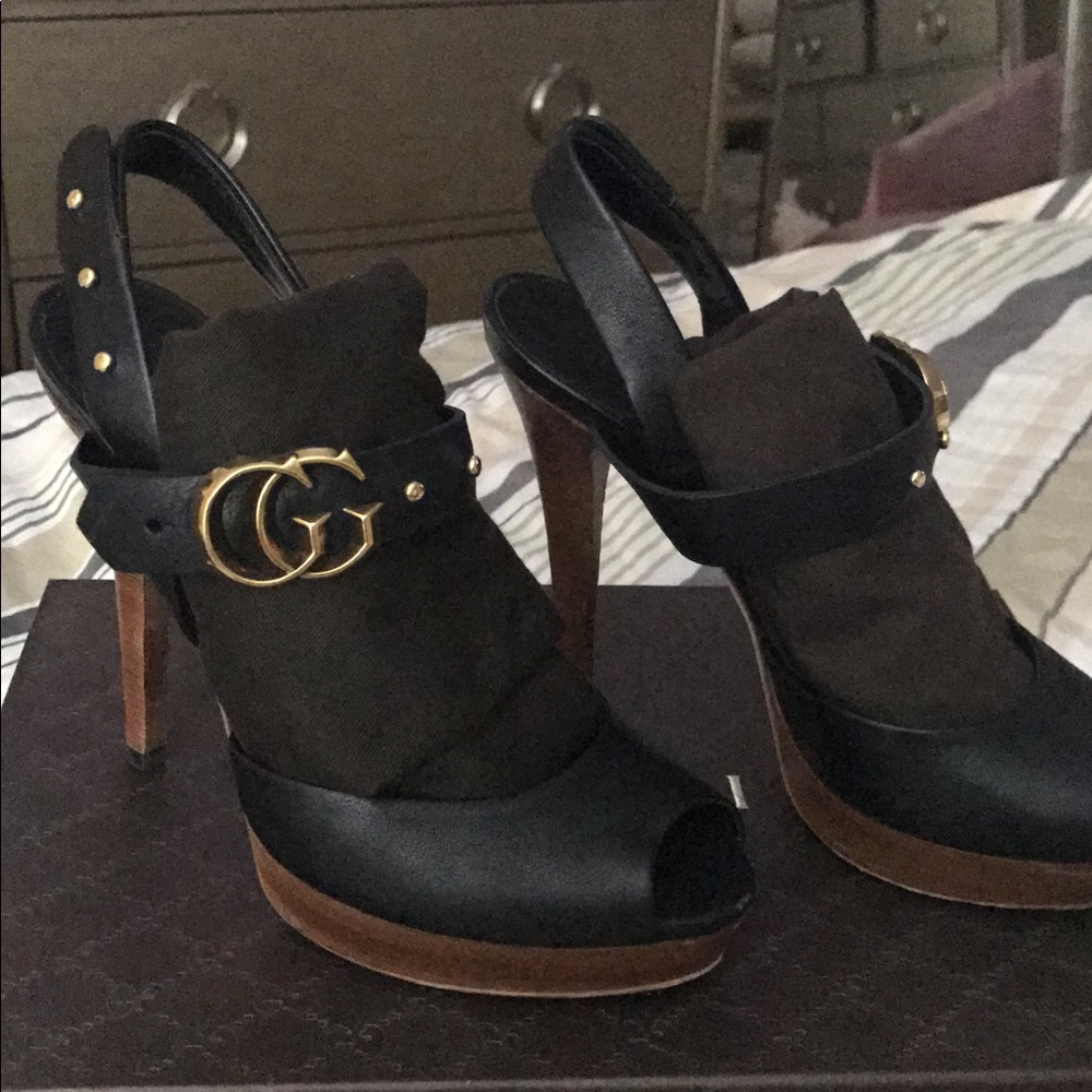 Gucci sandal in good condition