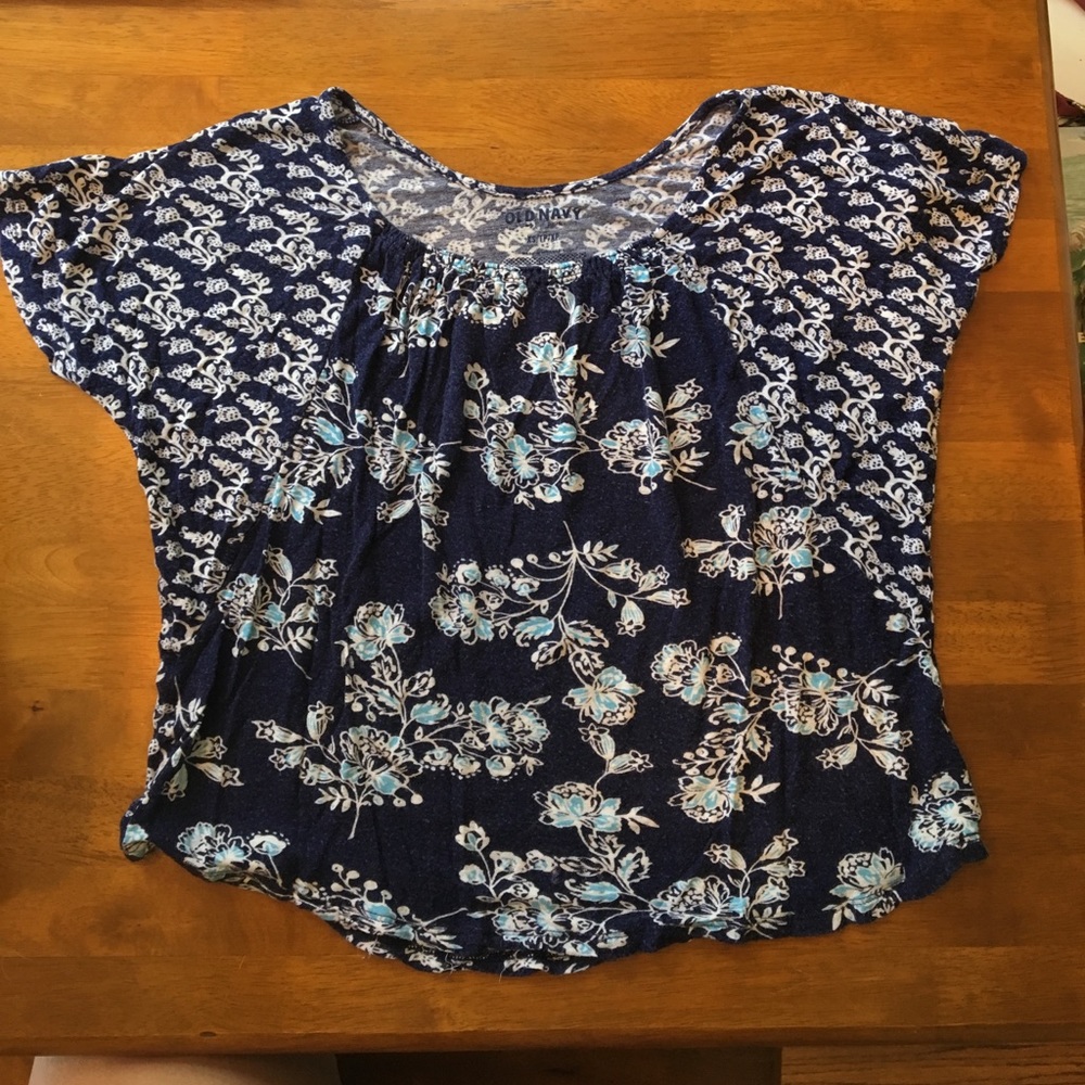 Old Navy flowy top