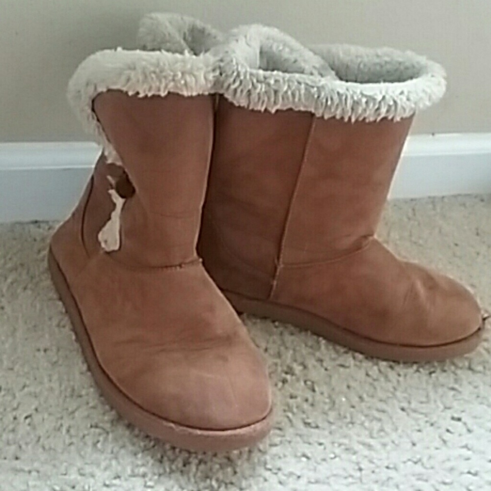 brown winter boots