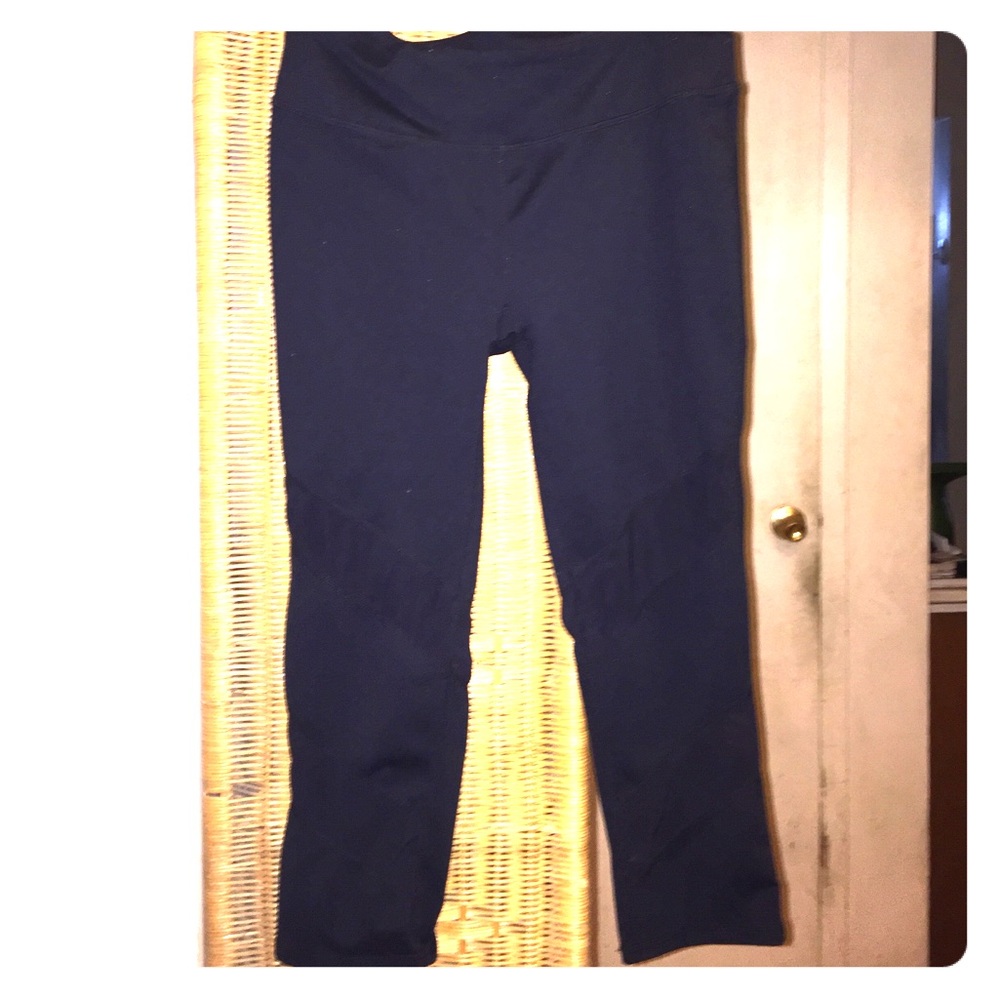 Black Crop Workout Leggings size M