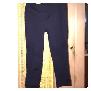 Black Crop Workout Leggings size M