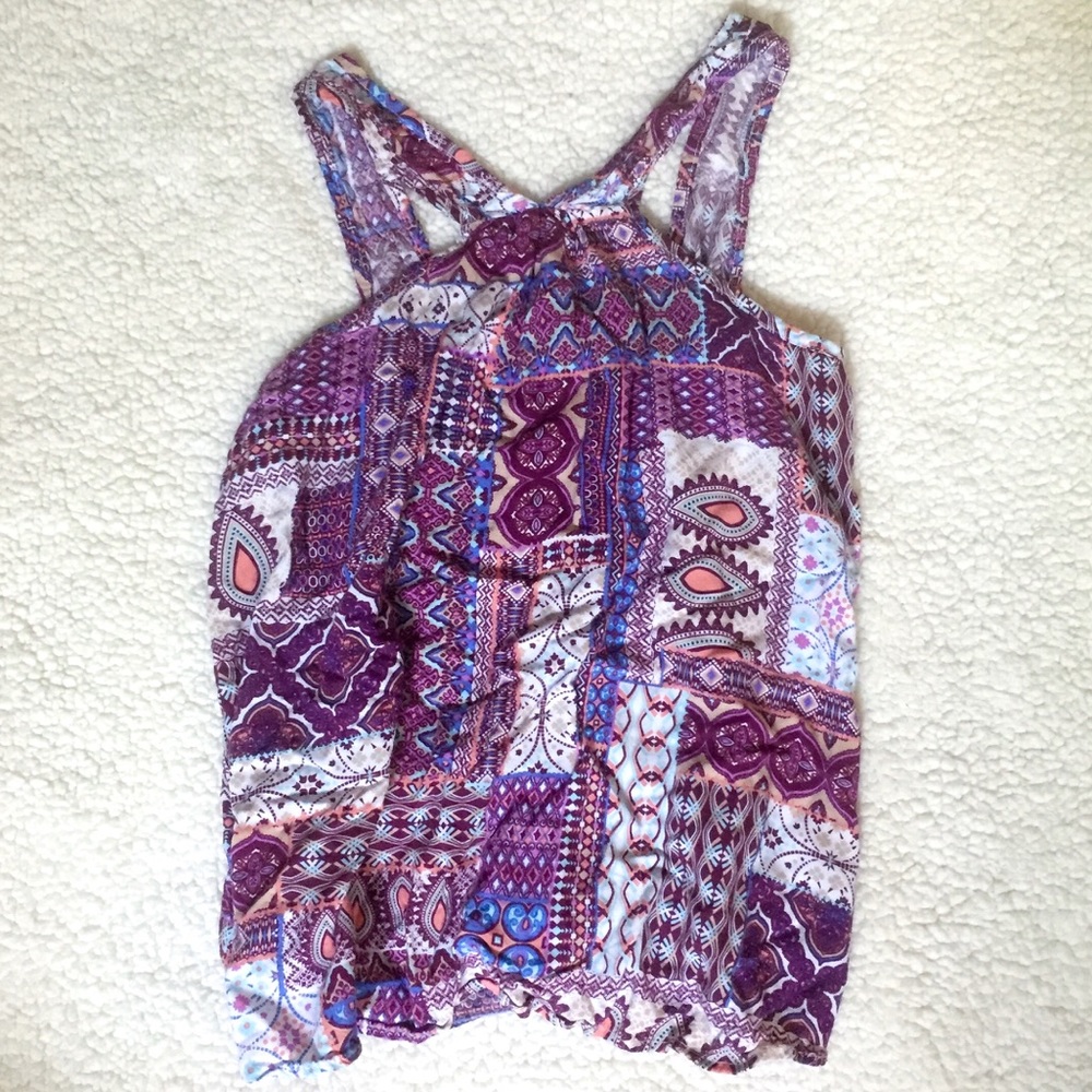✨Pretty Patterned Tank Top✨ - Picture 3 of 3
