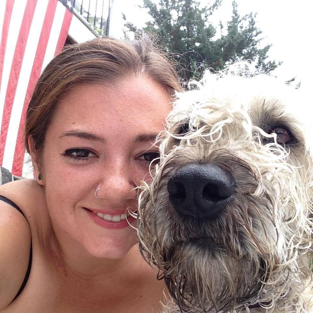 Meet your Posher, Izzy