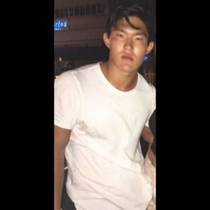 Meet your Posher, Nicholas