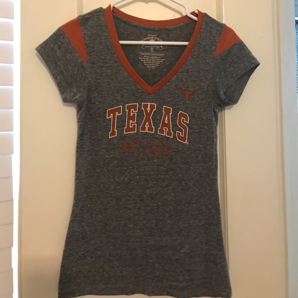 Dark Grey Texas Longhorn Fitted Tee 🤘🏼