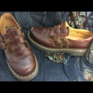 Dr. Martens!! Mary Janes (Brown)