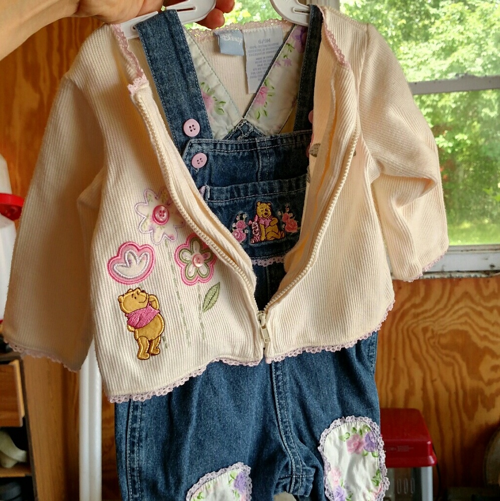 Winnie the pooh Disney outfit