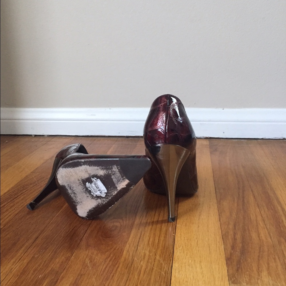 Stuart Weitzman Pumps - Picture 3 of 4