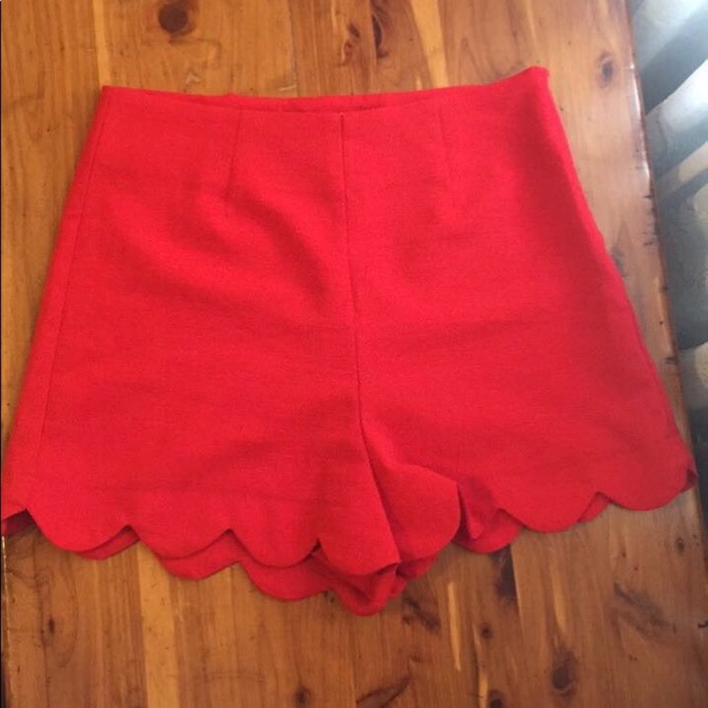 Vibrant red scalloped shorts!